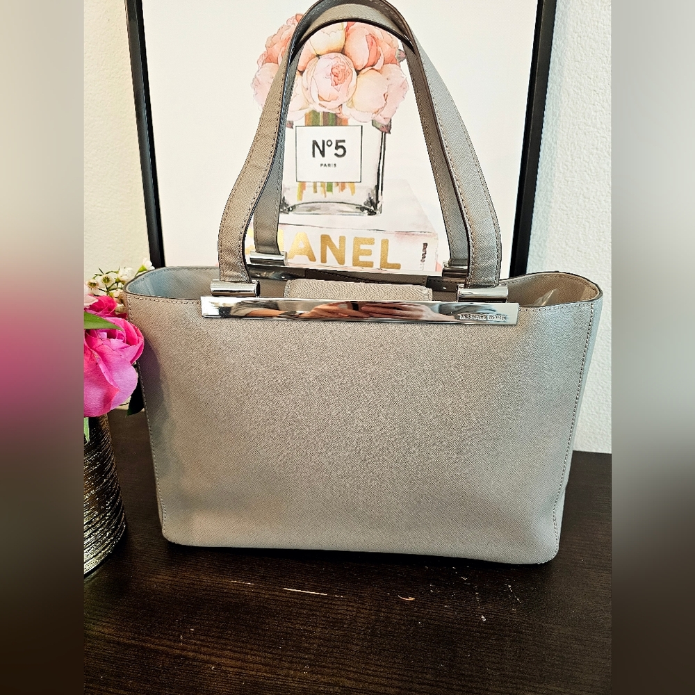 Michael kors handbag Saffiano leather bag. Gray with silver hardware.